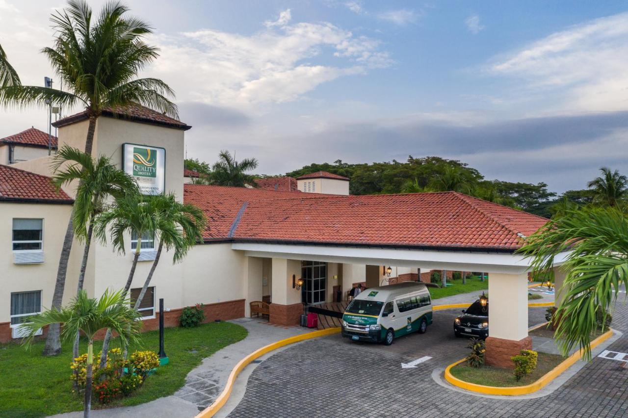 Quality Hotel Real Aeropuerto San Salvador San Luis Dış mekan fotoğraf