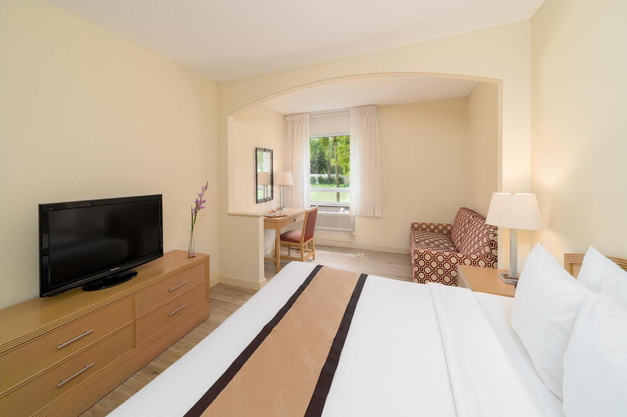 Quality Hotel Real Aeropuerto San Salvador San Luis Dış mekan fotoğraf